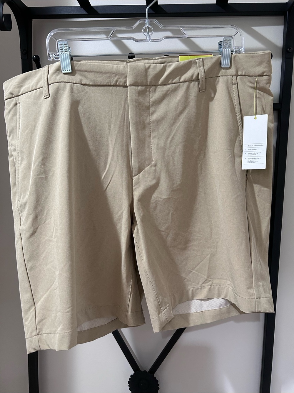 all in Motion Men's 8” Golf Shorts, NWT, Size 40